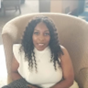 Meet your Posher, Lakisha